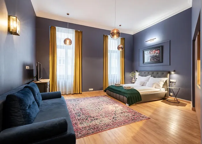 The Pearl Of The Heart Of Budapest