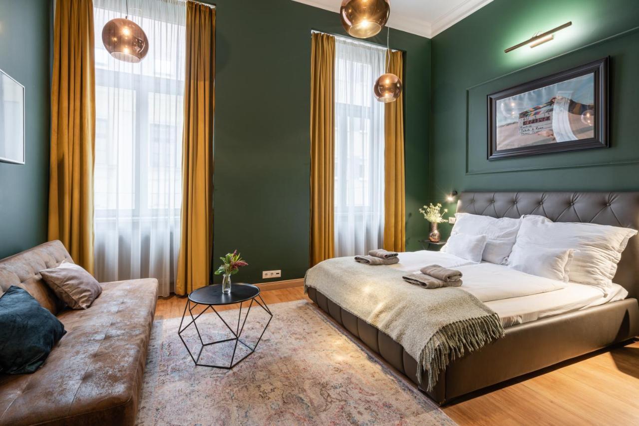 The Pearl Of The Heart Of Appartamento Budapest