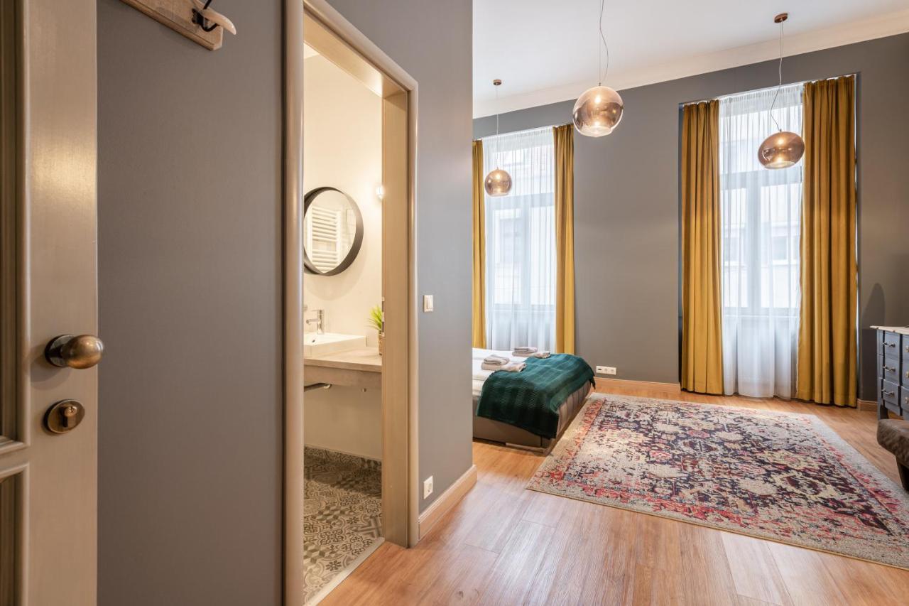 The Pearl Of The Heart Of Appartamento Budapest